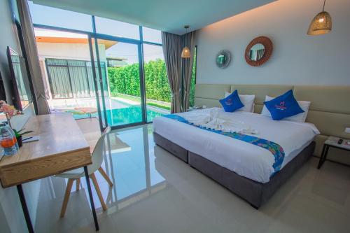 Good Night Pool Villa Phuket - SHA Plus内部或周边泳池景观