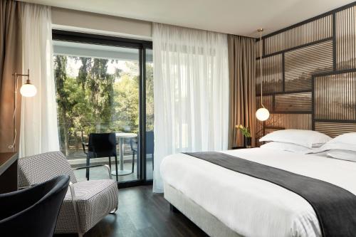 Azur Hotel客房内的一张或多张床位