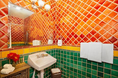 艾尔科尔多瓦酒店的一间浴室