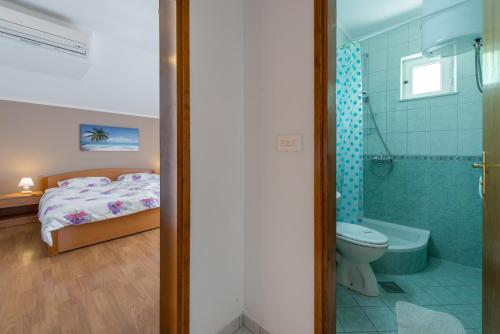 Villa Adria Apartments的一间浴室