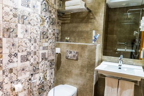 Hotel Vitality Terminus的一间浴室