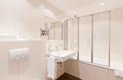 奥尔滕瑞士品质酒店的一间浴室
