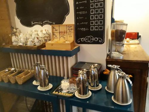 瓦诺斯酒店的咖啡和沏茶工具