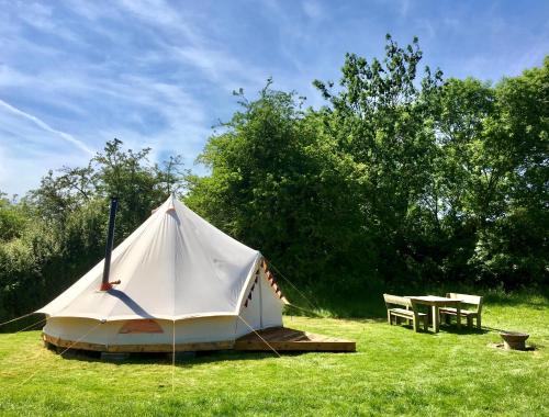 斯托尔河畔希普斯顿Cotswolds Camping at Holycombe的相册照片