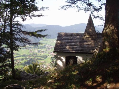 菲施巴豪Greinhof的山丘上的小房子,享有美景
