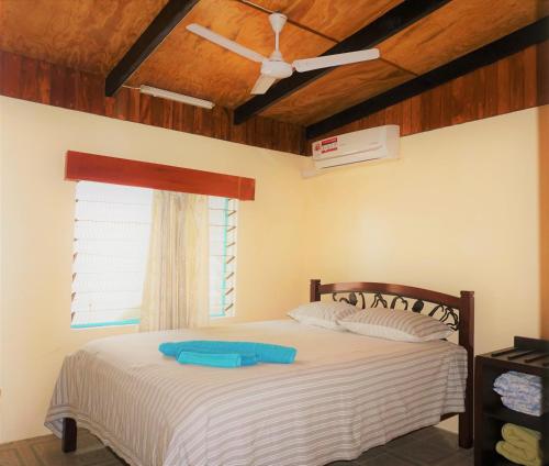 Holiday Hire Fiji客房内的一张或多张床位