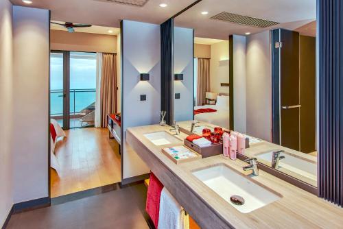 惠州双月湾檀悦都喜天丽度假酒店的一间浴室