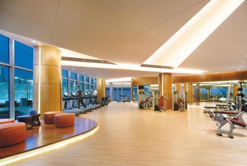 宁波宁波香格里拉（三江交汇盛景）的大楼的大堂,带健身房