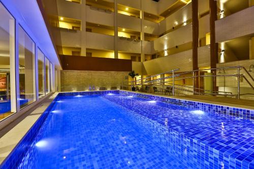 ARCUS Hotel By Atlântica内部或周边的泳池