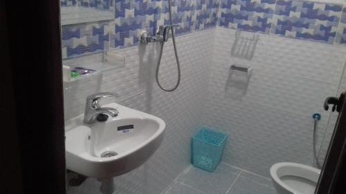 Gite porte oasis的一间浴室