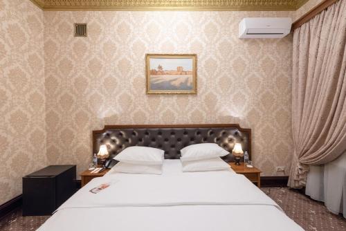 
苏联传奇酒店客房内的一张或多张床位
