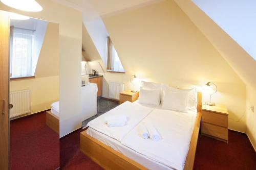 Pytloun Self Check-in Hotel Liberec客房内的一张或多张床位