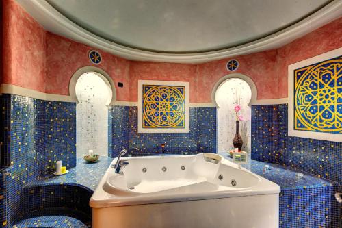 伊登公寓酒店的一间浴室
