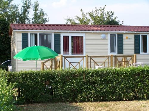 Balatontourist Füred Camping & Bungalows平面图