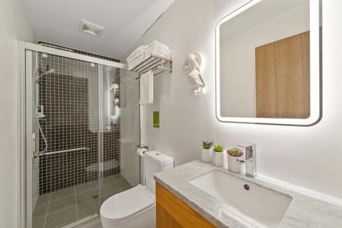 YEHS Hotel Sydney QVB的一间浴室