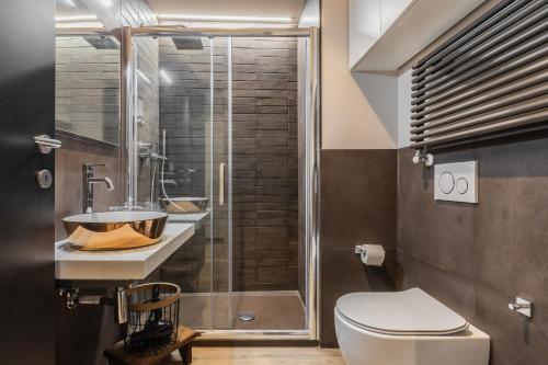 Borgonuovo Apartments的一间浴室