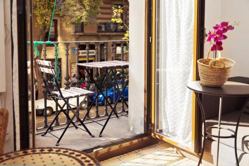 Apartamenting Barcelona的阳台或露台