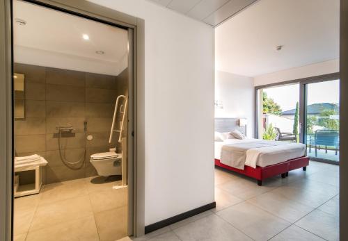 Hotel Domaso的一间浴室