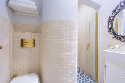 阿拉夫酒店的一间浴室