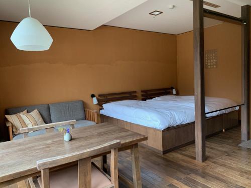 大黑屋板室温泉旅馆客房内的一张或多张床位