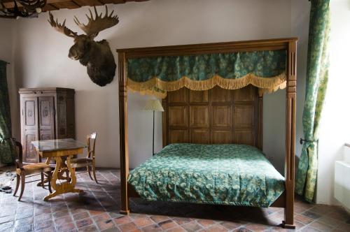 萨默克城堡酒店客房内的一张或多张床位