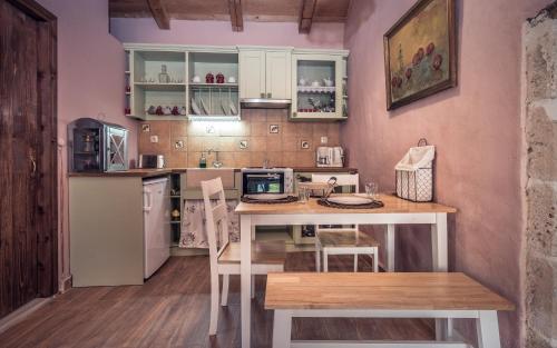 La Casa Di Nonna的厨房或小厨房