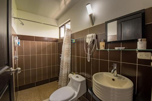 塞格莱托拉富勒杜纳酒店的一间浴室