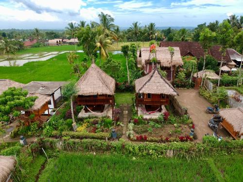 特特巴图Pondok Indah Bungalows Tetebatu的相册照片