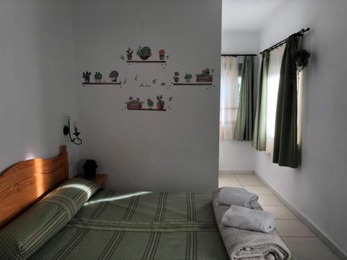 casa rural en la Costa del Sol客房内的一张或多张床位