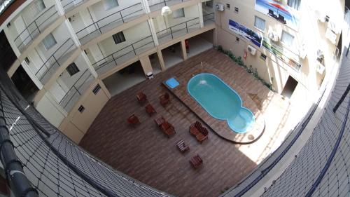 Hotel Aracaju Express内部或周边泳池景观