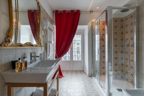 Corte Realdi Luxury Rooms Torino的一间浴室