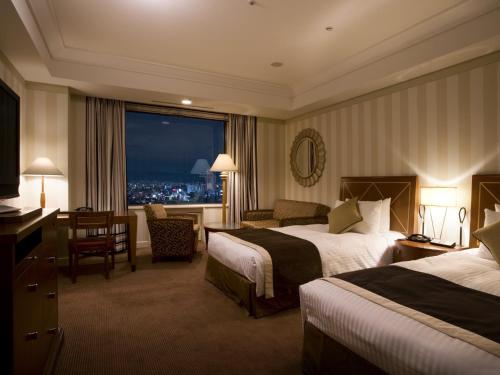 大阪帝国酒店客房内的一张或多张床位