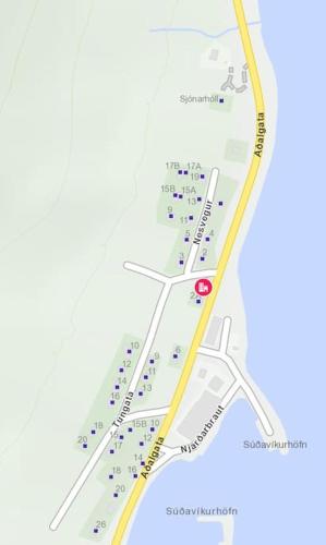 SúðavíkSúðavík apartment的一张带有红色圆圈的停车场地图