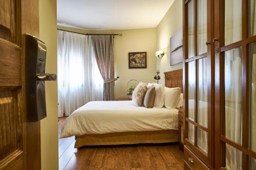 卡瑟纳托雷斯酒店客房内的一张或多张床位