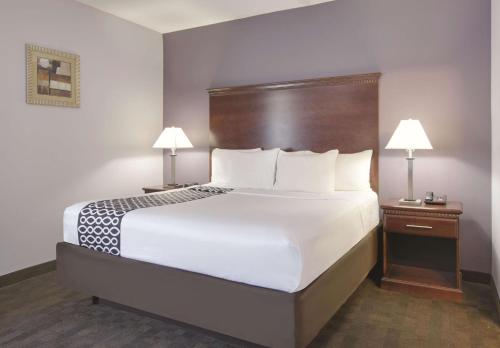 科西卡纳拉金塔旅馆及套房客房内的一张或多张床位