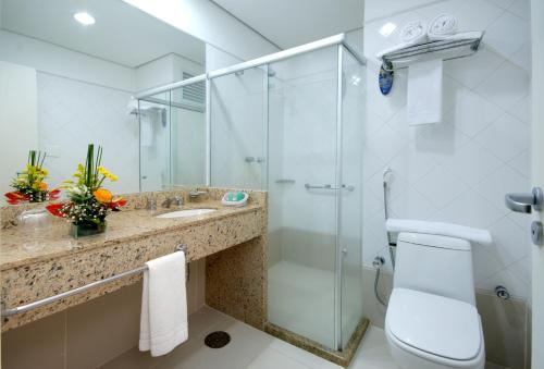 圣保罗卢斯广场酒店的一间浴室