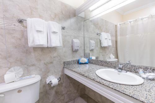 海湾花园酒店的一间浴室
