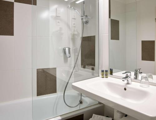 瓦夫尔贝斯特韦斯特酒店的一间浴室