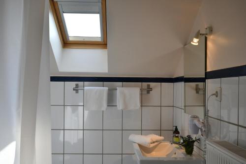 Gästehaus & Café Leeze的一间浴室
