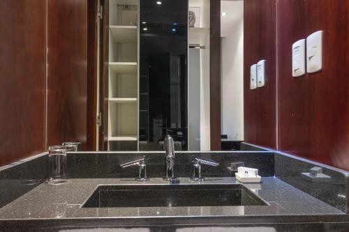 蒙得维的亚唐精品酒店的一间浴室