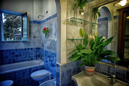 科拉罗酒店的一间浴室