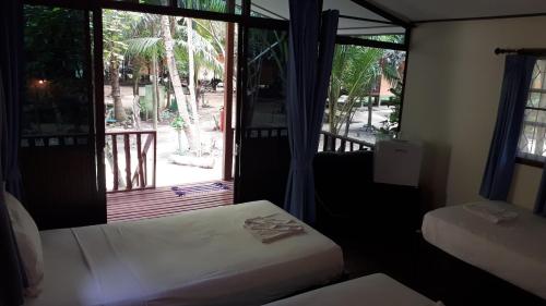 湄南海滩月亮小屋酒店的相册照片