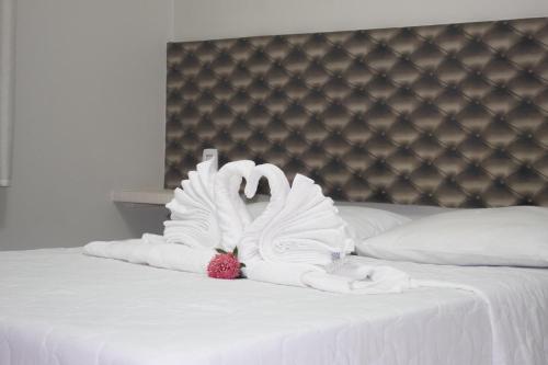 兴谷普莱亚酒店客房内的一张或多张床位