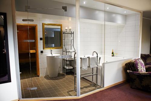 斯洛特帕可开瑞酒店的一间浴室
