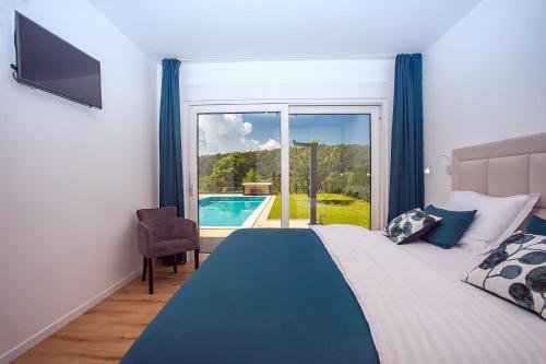加塔Villa Agava with heated pool, Jacuzzi, sauna, gym, 4 en-suite bedrooms的相册照片