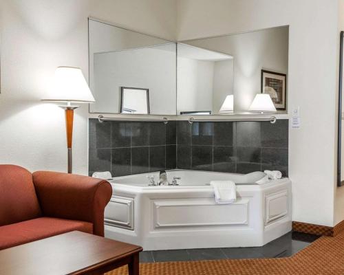 印第安纳波利斯Comfort Suites near Indianapolis Airport的相册照片