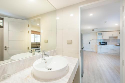 Le Tada Residence - SHA Plus的一间浴室