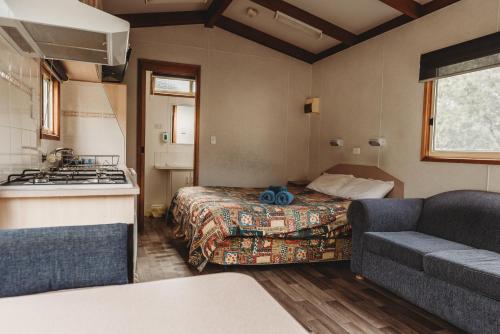 G'Day Parks Ararat客房内的一张或多张床位