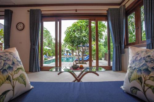 甲米镇Baan Pinya Balinese Style Pool Villa的相册照片