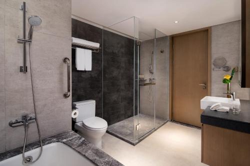 东莞馨乐庭松山湖公寓酒店的一间浴室